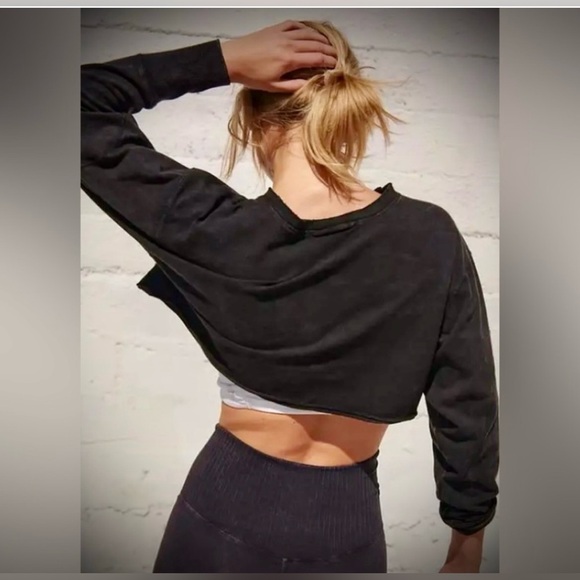 Free People Black Crop Top NWT - Picture 2 of 5